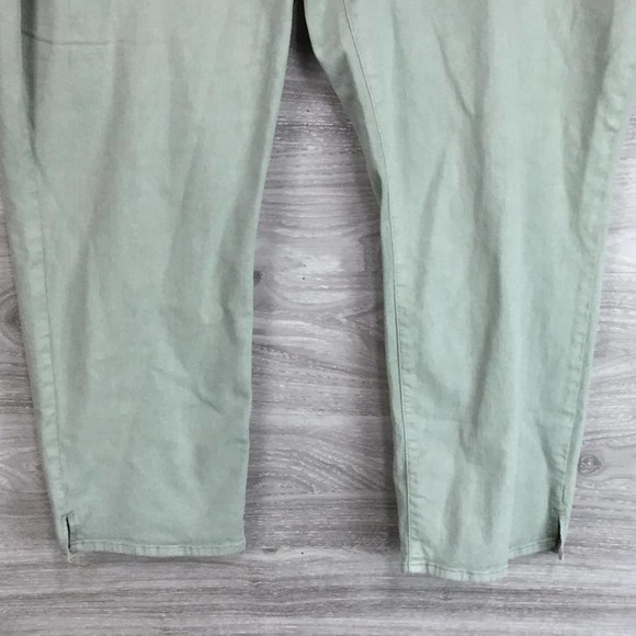 NWT NYDJ Curves 360 Slim Straight Sz 28S - Picture 5 of 5